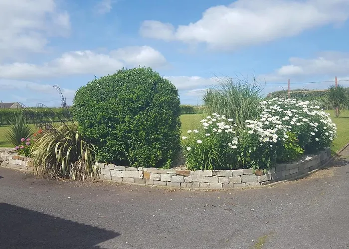 Sunrise View לינה וארוחת בוקר 4*