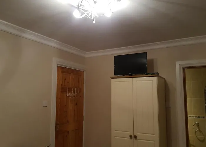 Sunrise View לינה וארוחת בוקר 4*