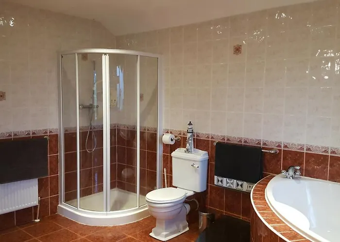 Sunrise View לינה וארוחת בוקר 4*