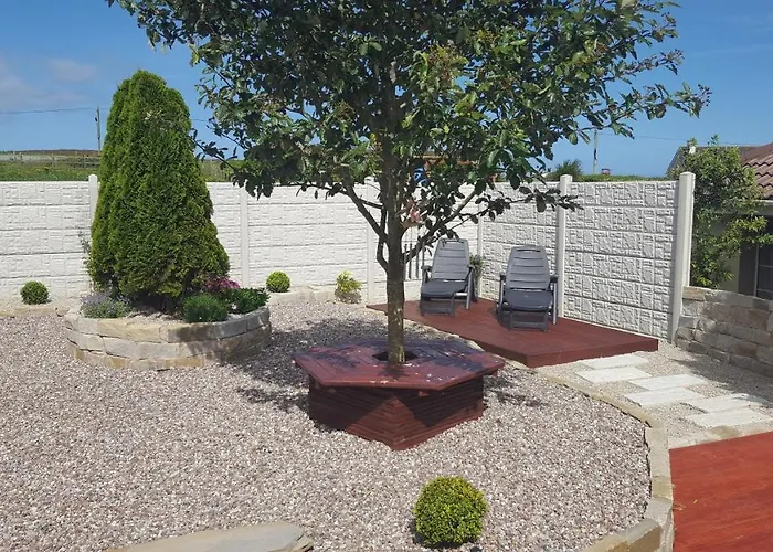 לינה וארוחת בוקר Sunrise View 4*