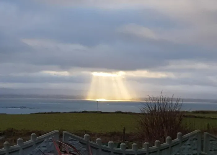 לינה וארוחת בוקר Sunrise View Castlemagee