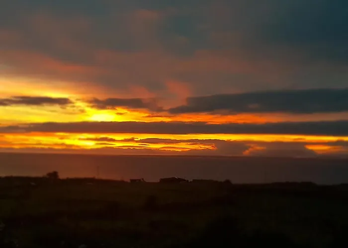 Sunrise View לינה וארוחת בוקר 4*